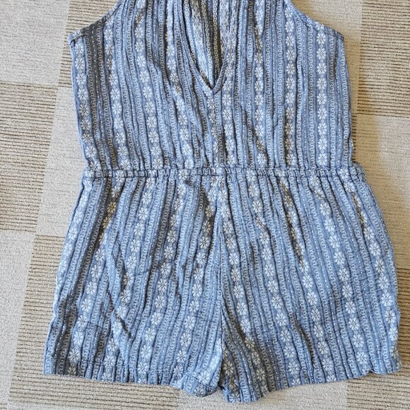 Summer Romper - Picture 2 of 4